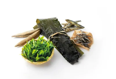 選び抜いただしと玉露の旨味で、料理の味が自然と決まる