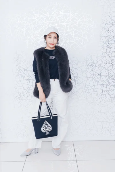 大人スポーティな甘辛ミックスコーデにも挑戦