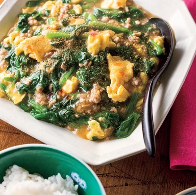 卵入りだから麻婆なのにやさしい味「麻婆ほうれん草卵」【山本ゆりさんの冬野菜おかず】