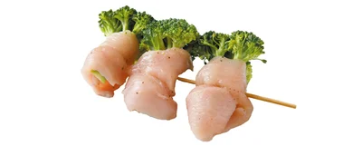 ブロッコリーは茎が長くなるように切るのがポイント