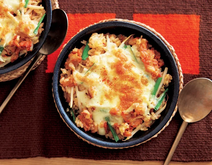 豚肉やキムチ入りでボリュームもパンチも大！「ビビンバドリア」