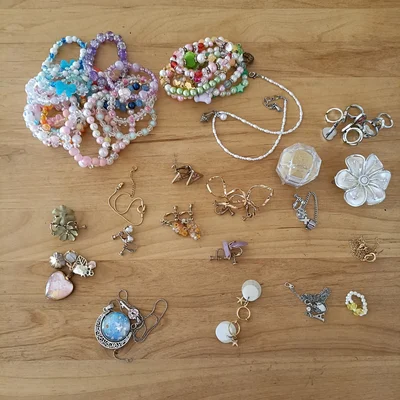 アクセサリー収納どうする問題。プロがたどり着いた答えは「無印×100均」の最強タッグ