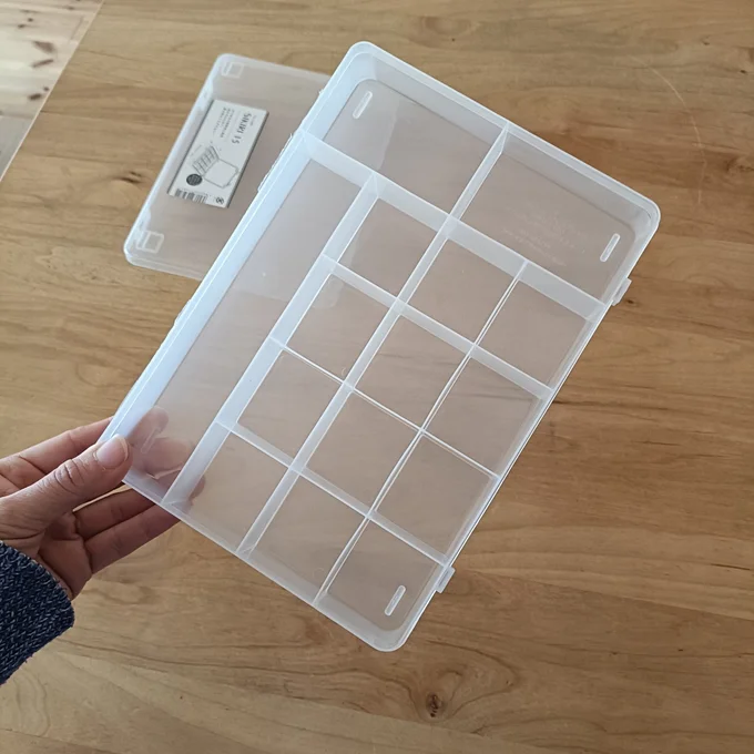 蓋無しの状態になった本体　▶これを組み合わせると？