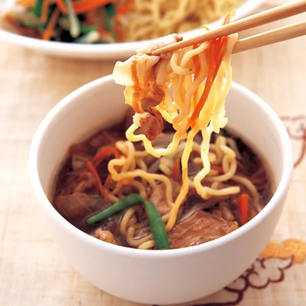 「肉野菜つけラーメン」 レタスクラブニュースより