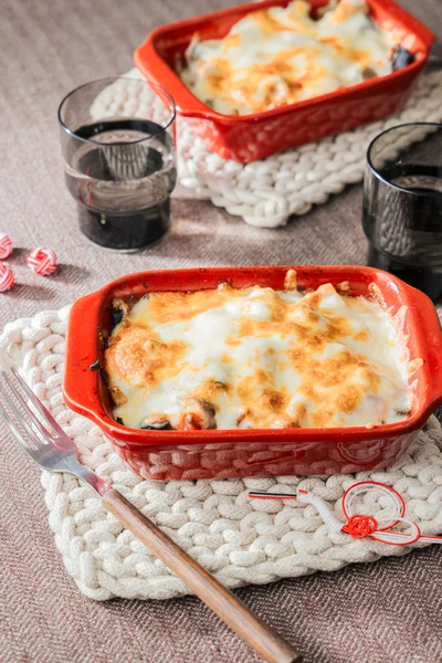 ご飯を敷いてドリアにアレンジするのもおすすめです♪