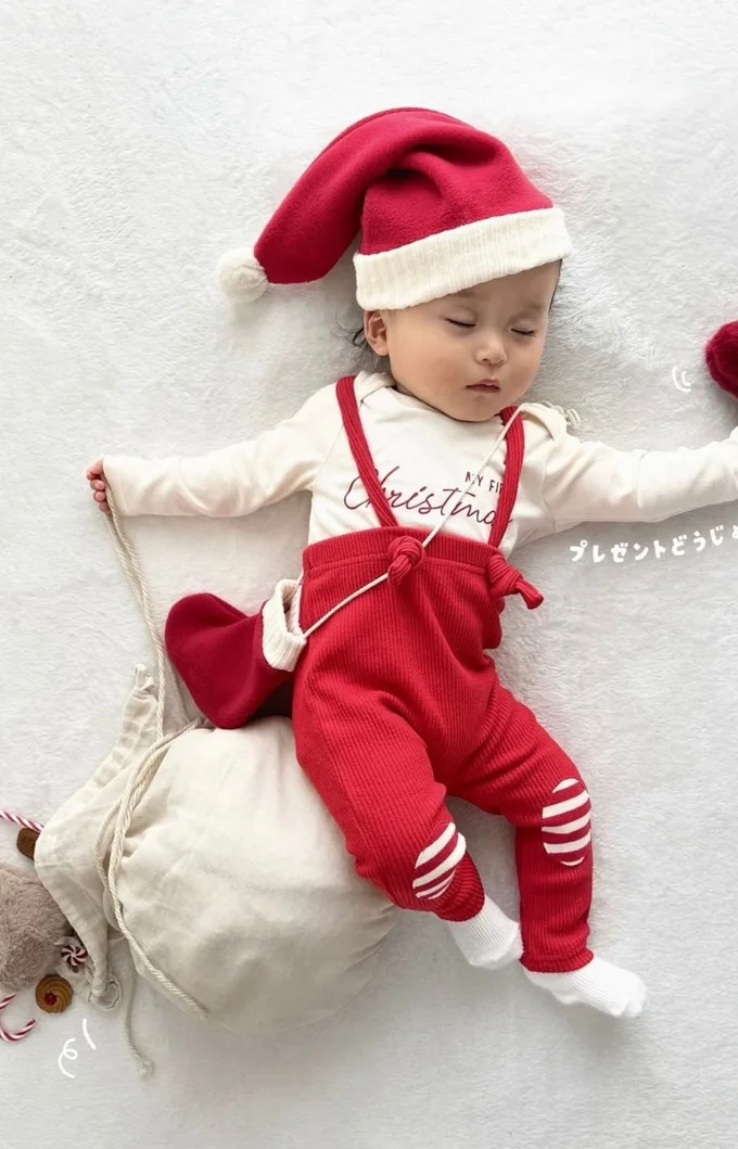 小さなサンタクロース▶月齢フォトも（⇒次へ）