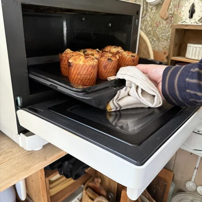 厚手のものや大きいものはミトン代わりにも　▶ダイニングでも