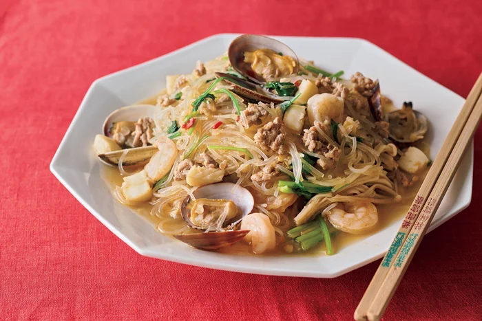 本当においしい中華レシピ！冷凍シーフードミックスで簡単【海鮮春雨煮込み】