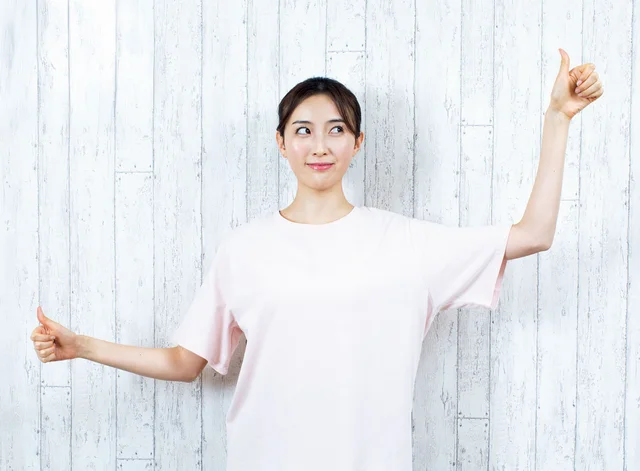 スマホの見過ぎで目が限界…！プロが教える「疲れない目」を作る5つのルーティン