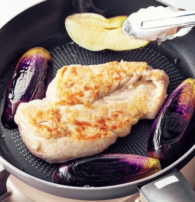 なすは大ぶりカットで、吸油率を下げる！