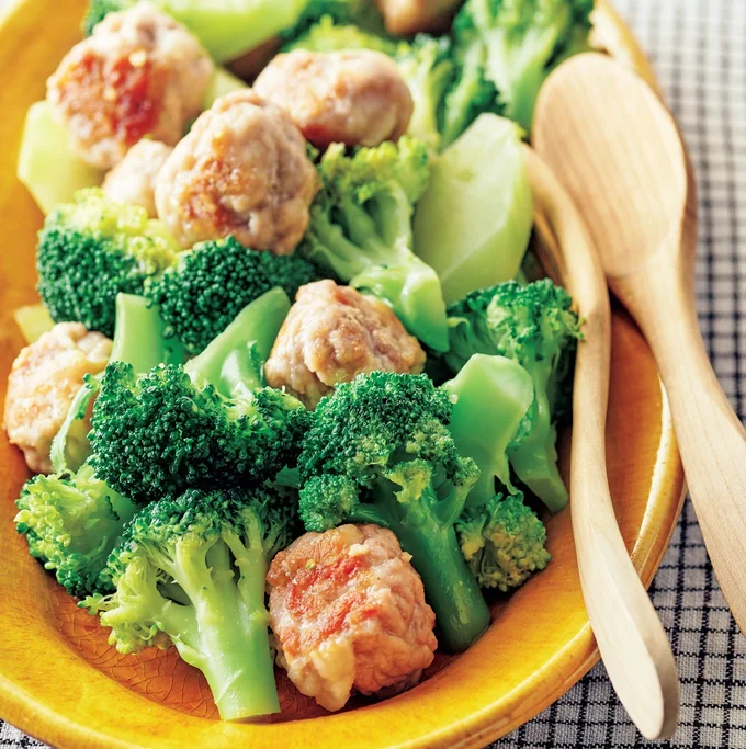 豚こまボールとブロッコリーのこうばし焼き