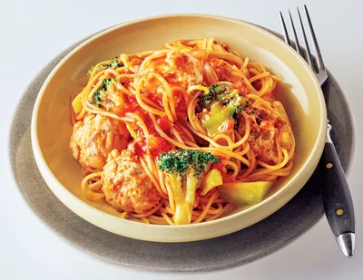 好みのトマトソースで「トマトソースパスタ」に