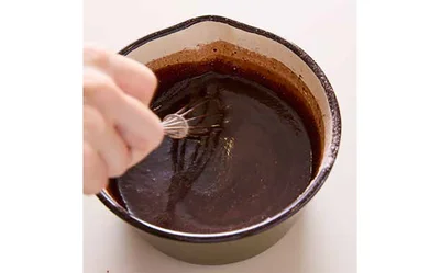 チョコレートソースを作ります