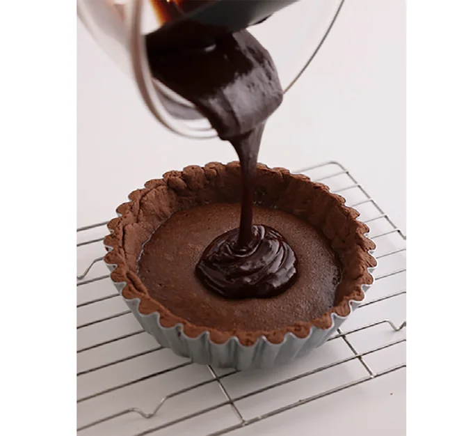 冷蔵庫で1～2 時間冷やし固める