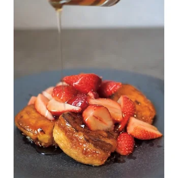 絶妙なキャラメリゼで外はカリカリ、中はしっとり。前夜に仕込む「フレンチトースト」