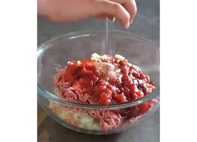 トマト缶はホールよりカットを選ぶ