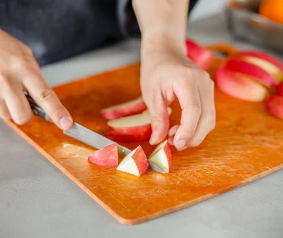 リンゴは酸化防止にレモン汁をかける