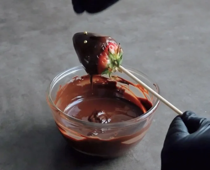 コーティング用チョコが扱いやすいです