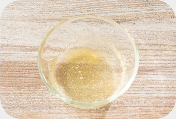 粉ゼラチンを水でふやかしておく