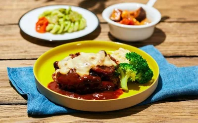 「ファベックス 惣菜・べんとうグランプリ2026」健康・ヘルシー部門で入賞 kanau　「4種チーズときのこの濃厚デミグラスハンバーグ」