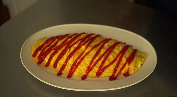 ソースは色が派手なものからかける