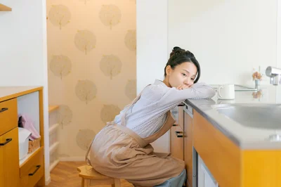 おっくうな料理がスイスイ！コクピットのように動けるキッチン＆ムダを省く調理【脳が疲れない家事】