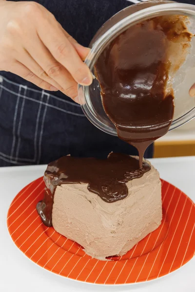 ケーキにかけるときの温度に注意！