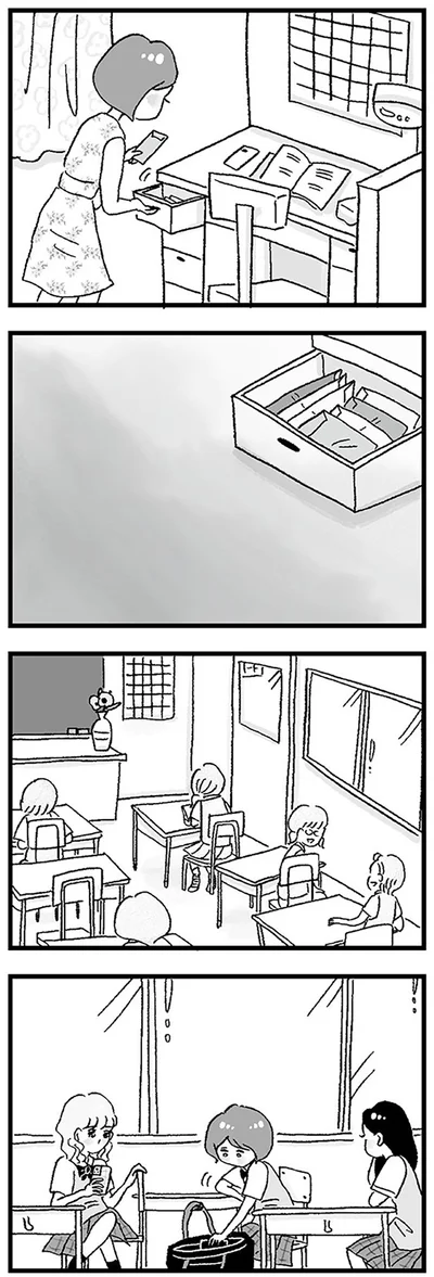 溜まっていく封筒