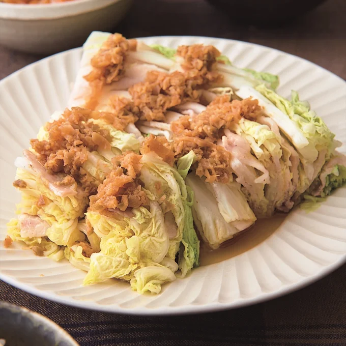 定番の豚バラ×白菜をレンジで手軽に「豚肉と白菜の中華蒸し」