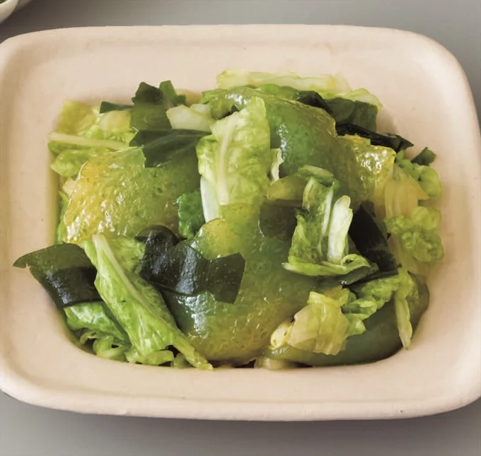 つるんとしたこんにゃくとシャキシャキ白菜が絶妙「刺し身こんにゃくと白菜の中華サラダ」