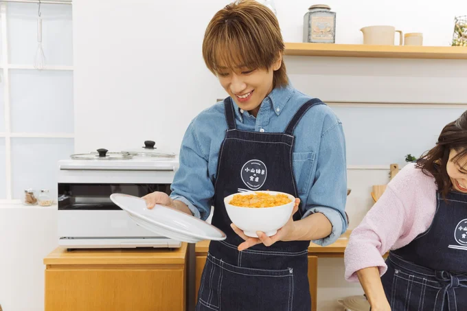 ご飯の量にビビる小山さん（笑）