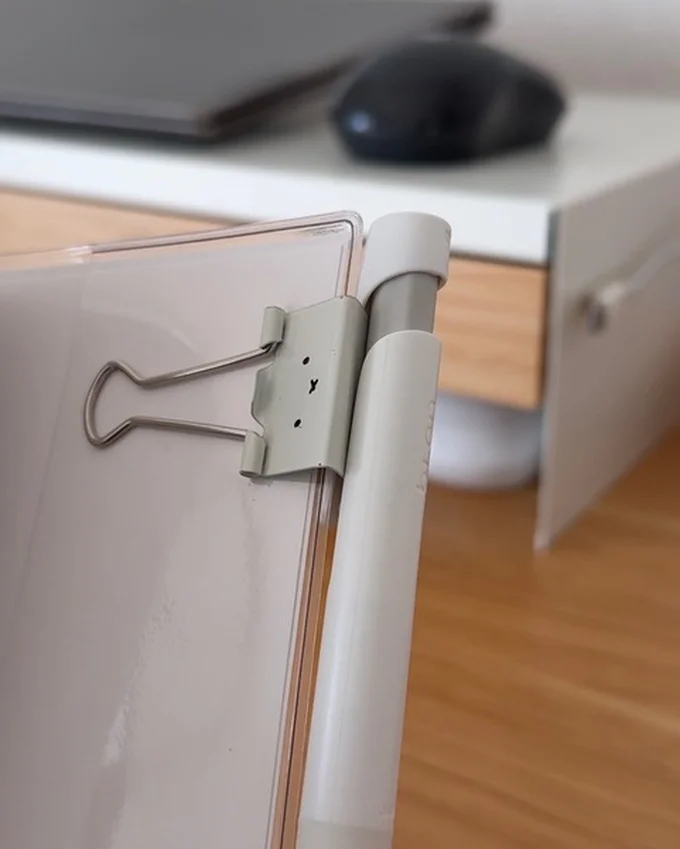 ダブルクリップでペン差しに　▶引き出しの中でも