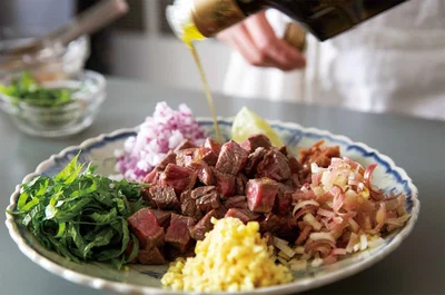 SNSで262万回再生「牛肉の和風タルタルステーキ」【センスいいね、って言われるごはん】