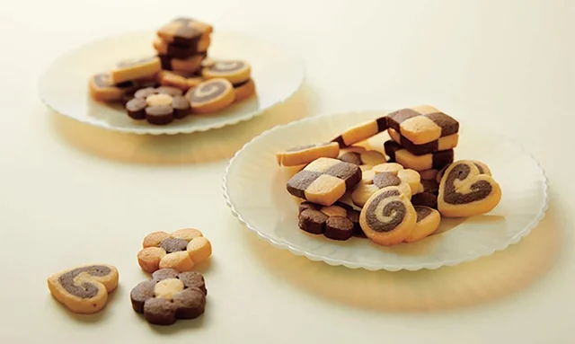 生地はプレーン＆ココア。2色でできるアイスボックスクッキー【不器用さんのためのレシピ】