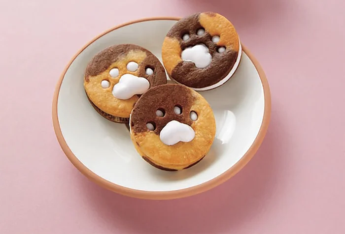 ぷにっと食感を楽しむ！肉球マシュマロサンドクッキー【不器用さんのためのレシピ】