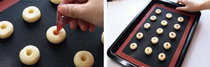 スプーンやコルネでくぼみにジャムを入れる