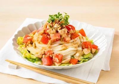 トマトとツナのサラダうどん