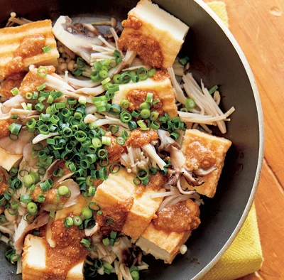 厚揚げときのこのフライパン蒸し