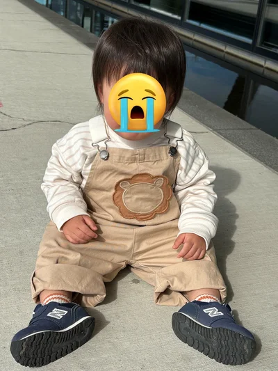 イヤイヤで涙が…▶芸術的寝そべり（⇒次へ）