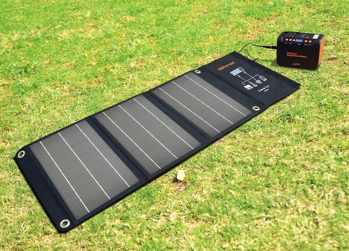 停電時でもこれさえあれば! 小型×大容量でスマホ充電もOK