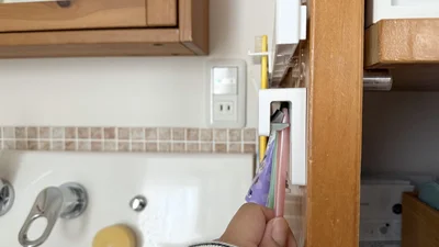 差し込むだけで物が落ちてこない