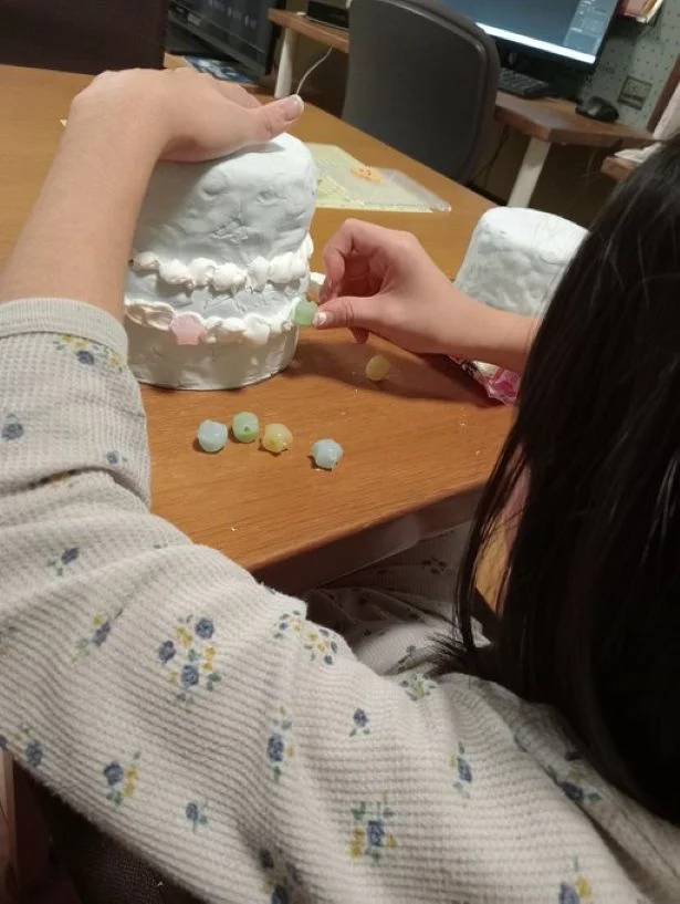 集中しています▶歯がリアルな粘土工作（⇒次へ）