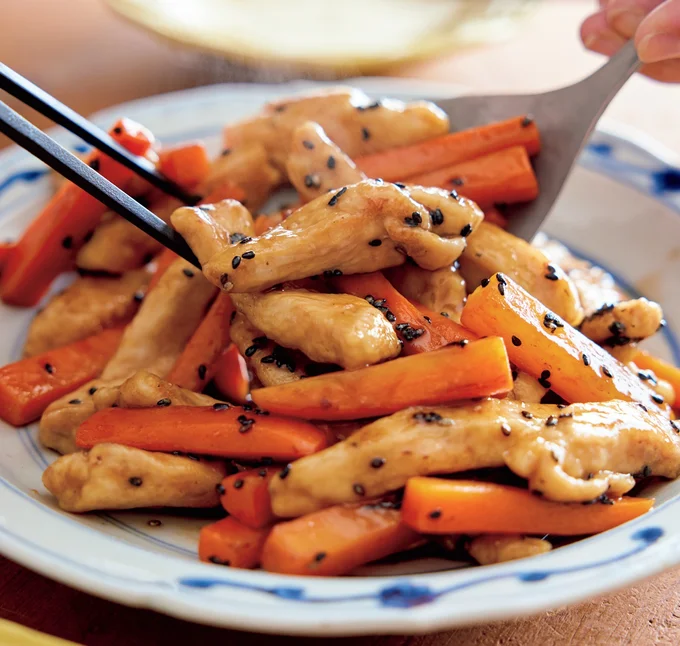 野菜を1種プラスするだけで栄養価アゲアゲ!とりむねのおかず2選【コスパ食材のおかず】