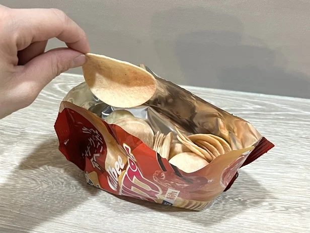 開口部が広がり中身が見やすい！（▶︎次へ）