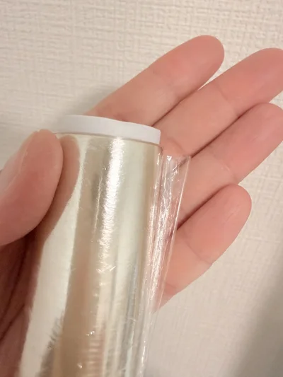 ラップの端がきれいにめくれる！（▶次へ）