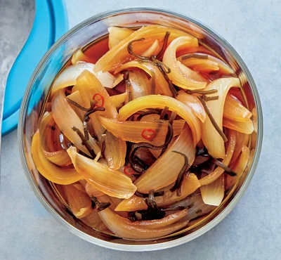 玉ねぎの塩昆布漬け