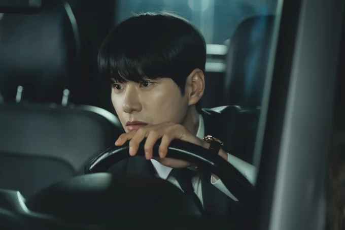 13話_ジウォンを狙うミンファン。ジヒョクの後輩がチキン店、借金取りに変装していたことを知ってしまう