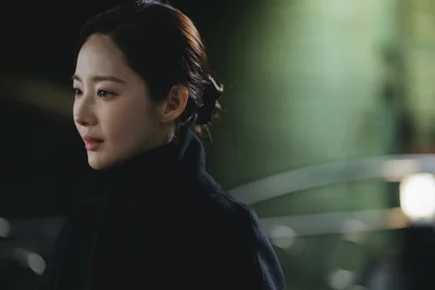 13話_なぜ放っておいてくれない？と話すジウォン。2人の過去の関係が明らかに