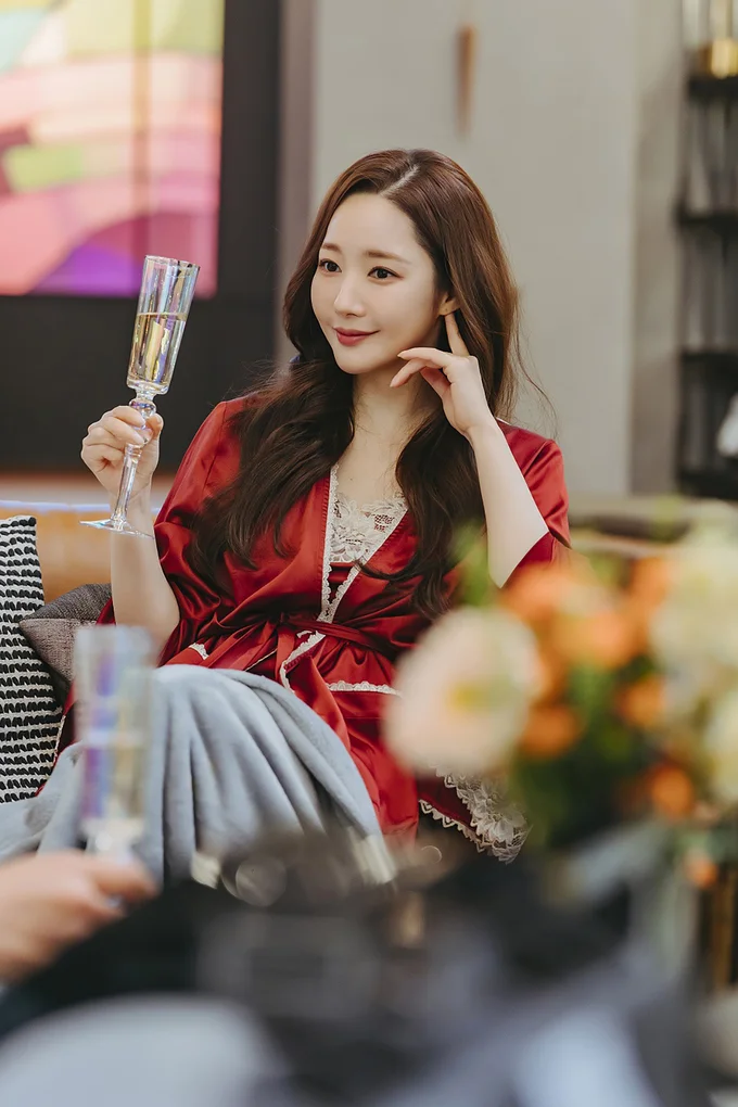 祝杯を挙げるイラン