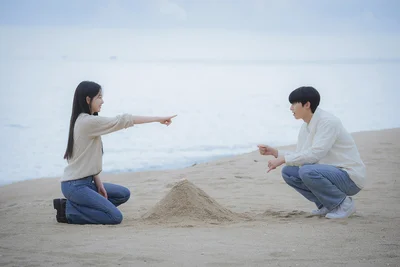 海辺のシーンが印象的だったと来日会見で語っていました！